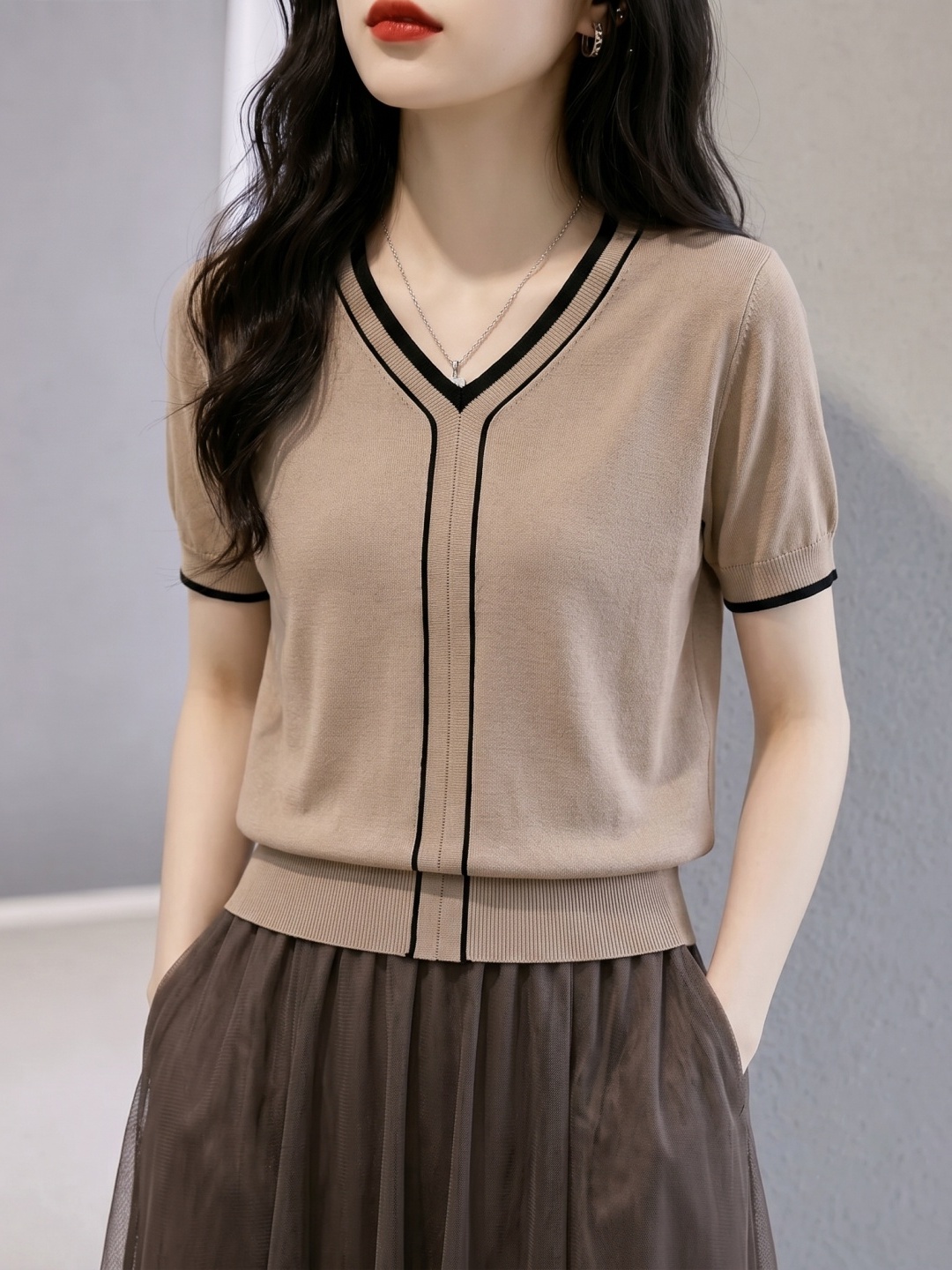 Vintage Fashion Years - 한국 스타일 아이스 실크 니트 V넥