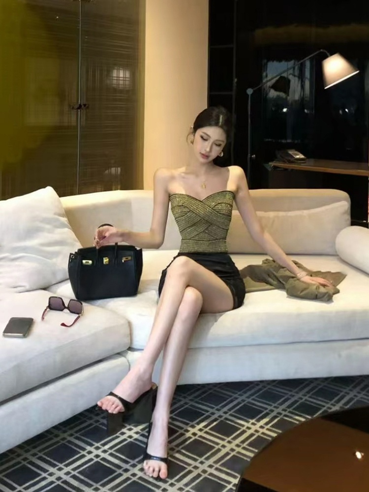 짧은 길이의 화려한 자수 레이스 크롭탑과 스커트 세트  - Vintage Fashion Years 리뷰 및 가격