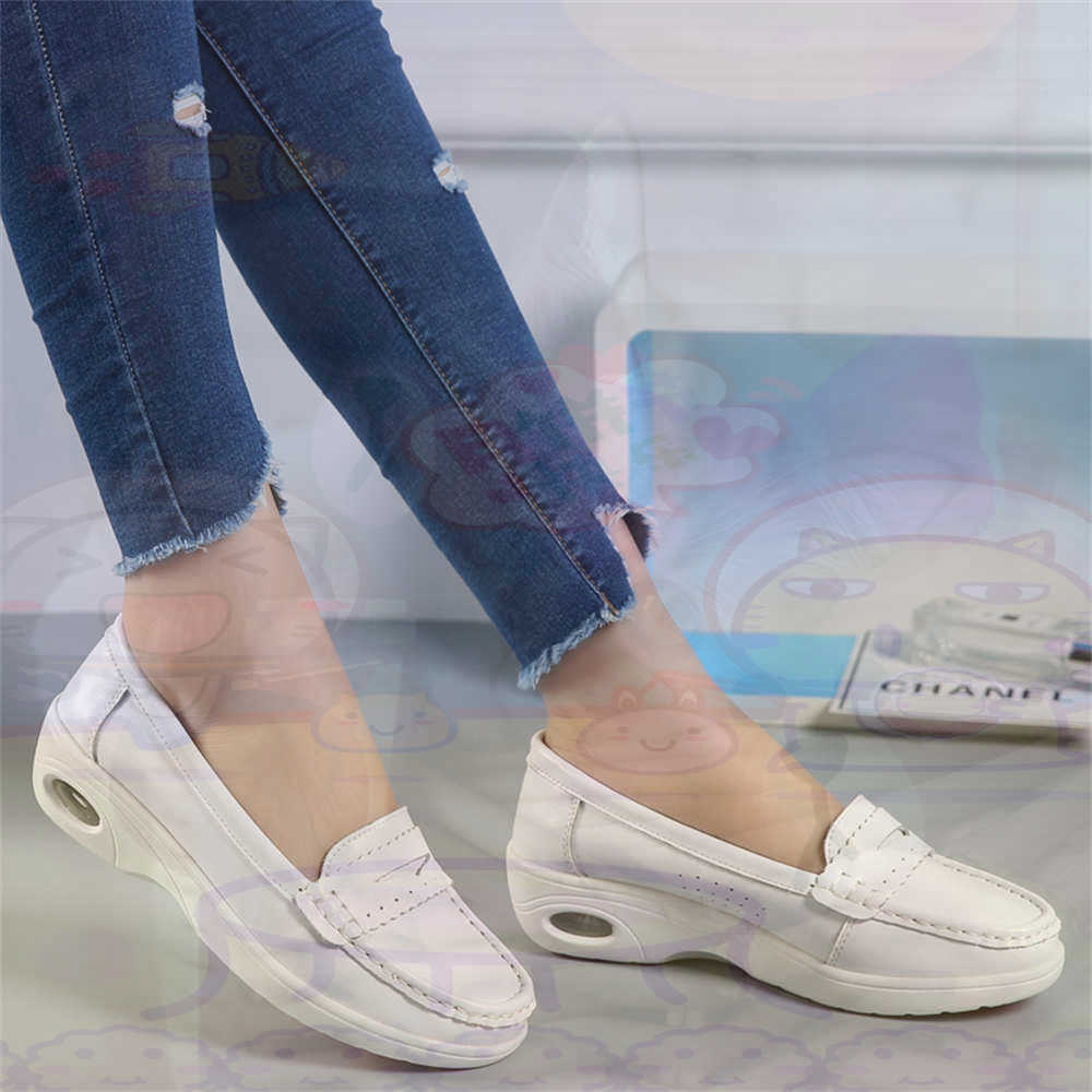 소프트 슬립 온 여성 대형 신발 워킹 테니스 스케이트  - Vintage Fashion Resale 리뷰 및 가격